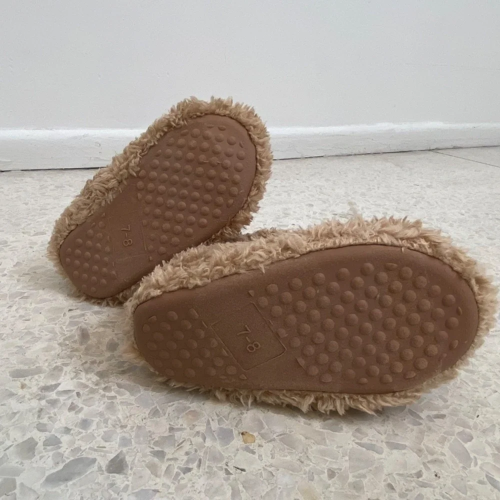 NWT GAP Baby & Toddler Cozy Bear Slippers